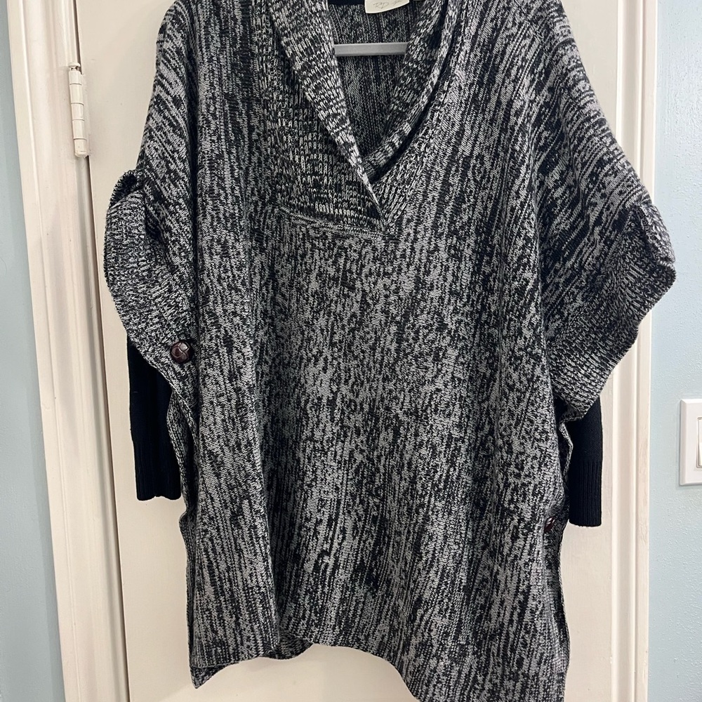 RD Style Black and Gray Knit Poncho